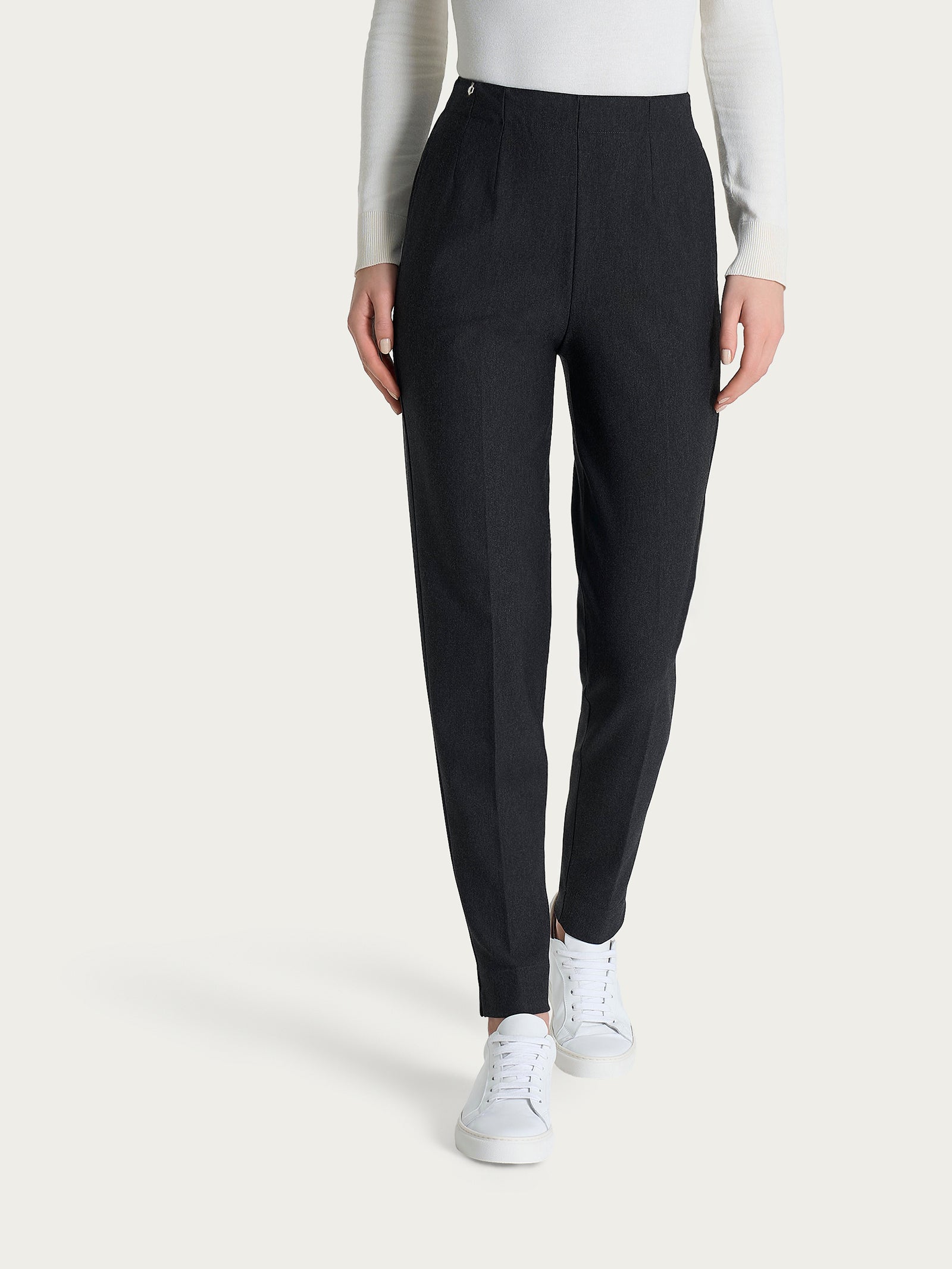 PANTALONE CARROT / POCKETS 