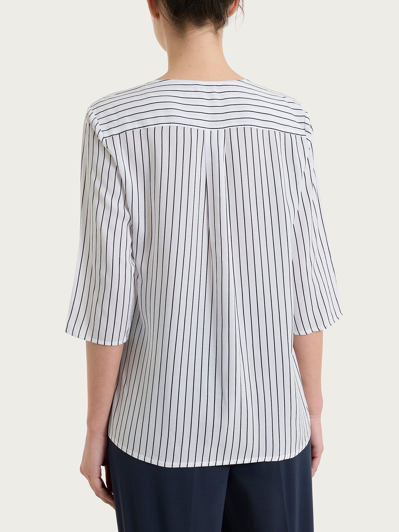 Camicia M3/4 Scollo V Ragno 
