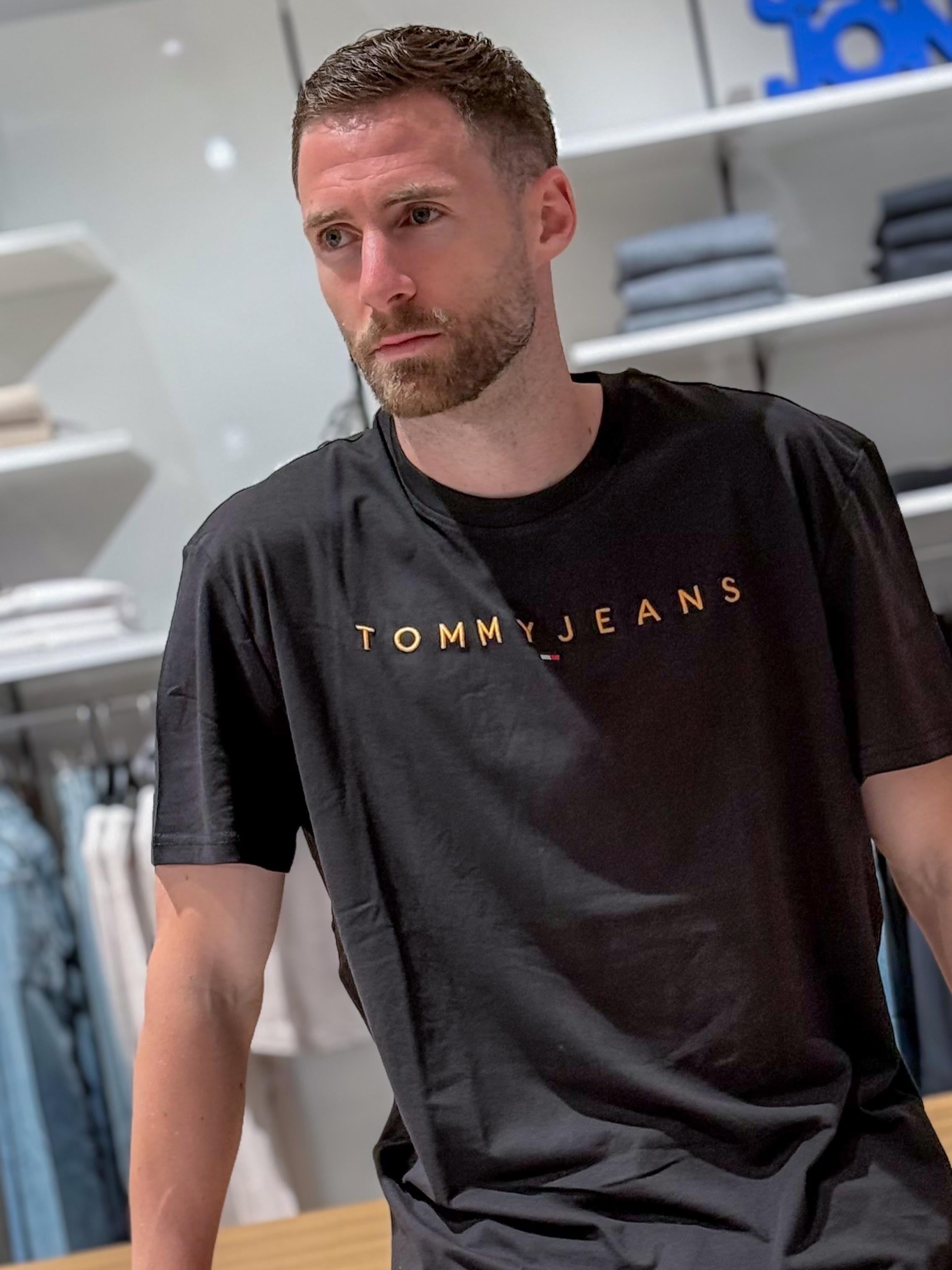 t-shirt tommy hilfiger 