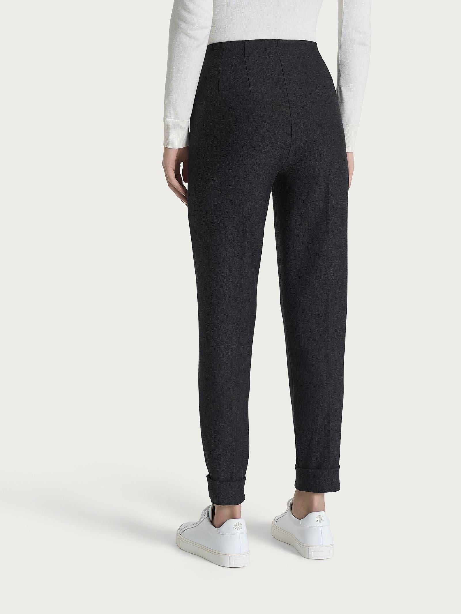 PANTALONE CARROT / POCKETS 